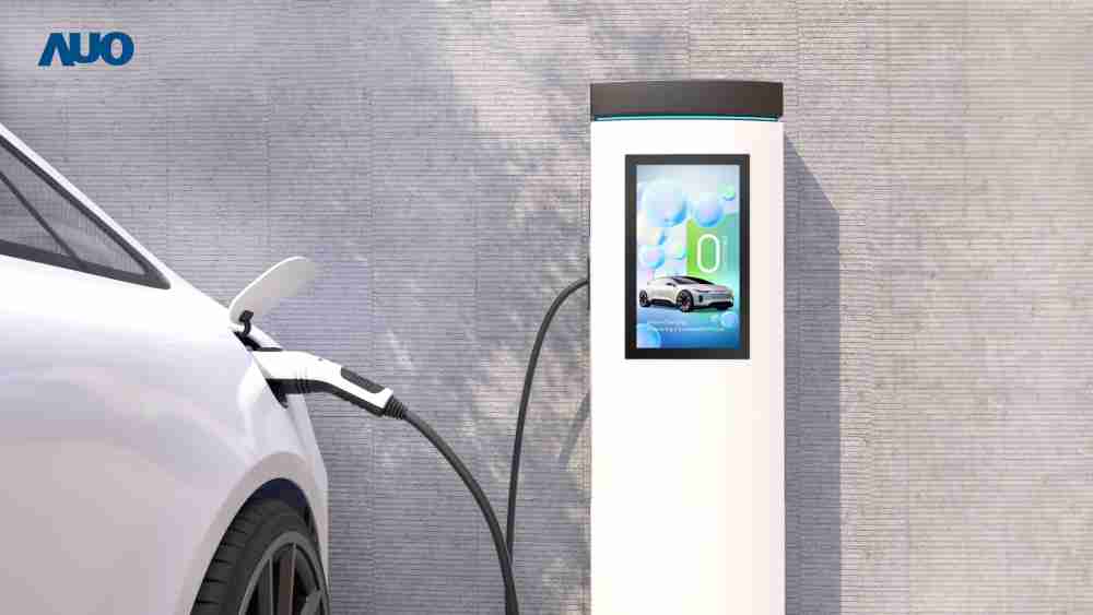 友達〝EVSE車用充電樁解決方案〞專為電動汽車充電樁設計，，，具有高亮度、、、克服戶外艱難環境的耐溫、、、耐紫外線等特性，，並搭載散熱性及擴充性強的高效能工業電腦，，，，可實現人機互動訴求，，如資訊顯示、、、、支付等應用